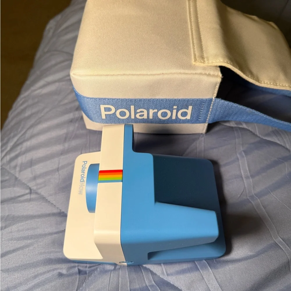 Polaroid Now Instant Camera - Blue and White
